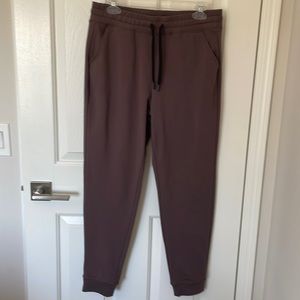 32  Degrees HEAT Joggers NWOT
